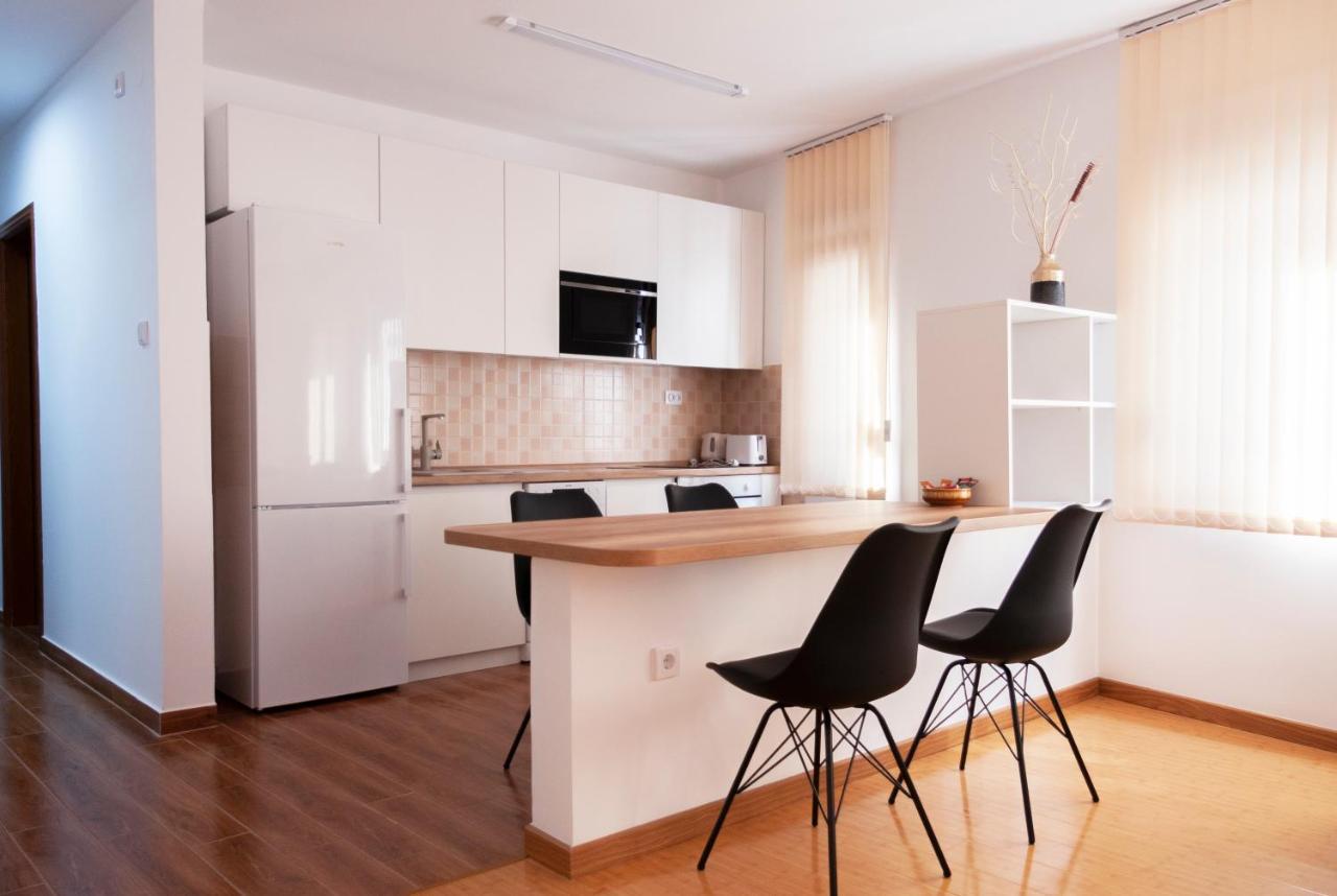 Lux Family Apartment Vidanovic Pirot Exterior foto